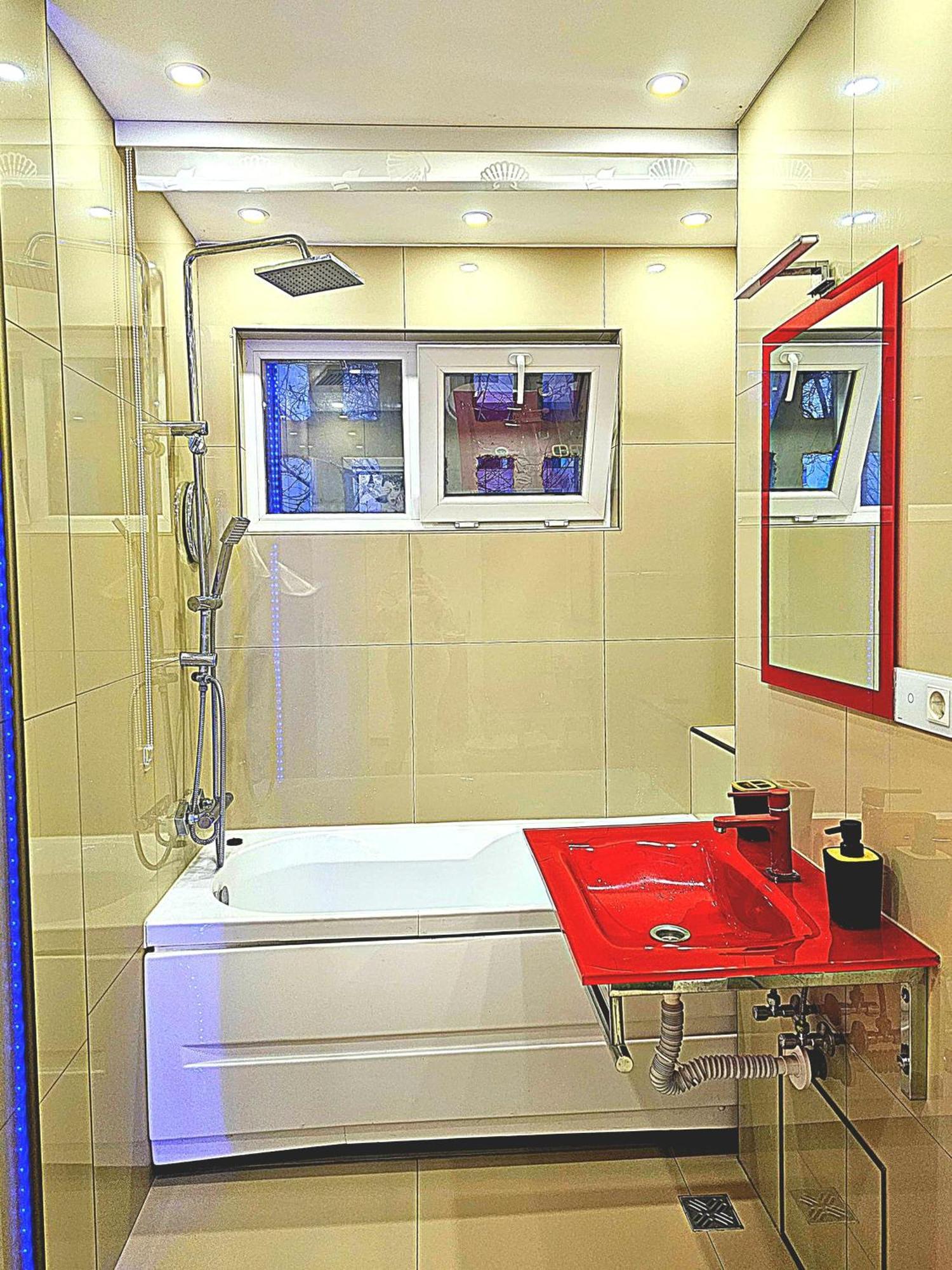 Luxury Paul Apartment Green, Private & Accessible Брашов Экстерьер фото