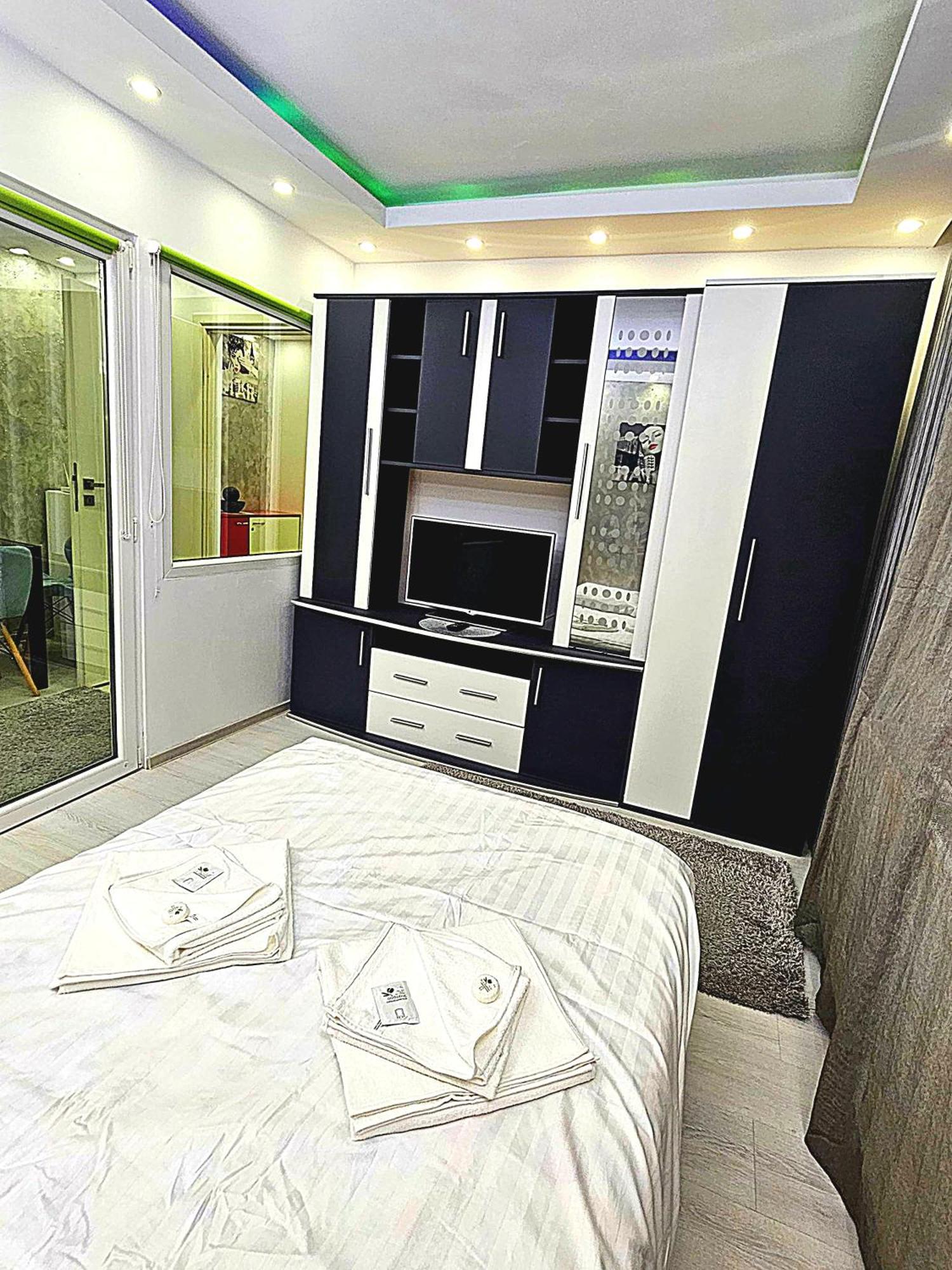 Luxury Paul Apartment Green, Private & Accessible Брашов Экстерьер фото